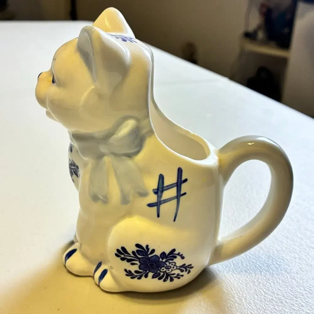 Vintage JSNY Taiwan Blue White Ceramic Cat Creamer Pitcher Delft Style Kitty